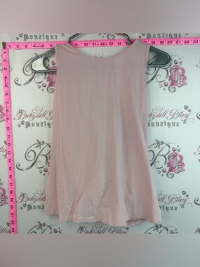 lululemon athletica twist back open pink Women's Light Pink Scoop Neck Tank